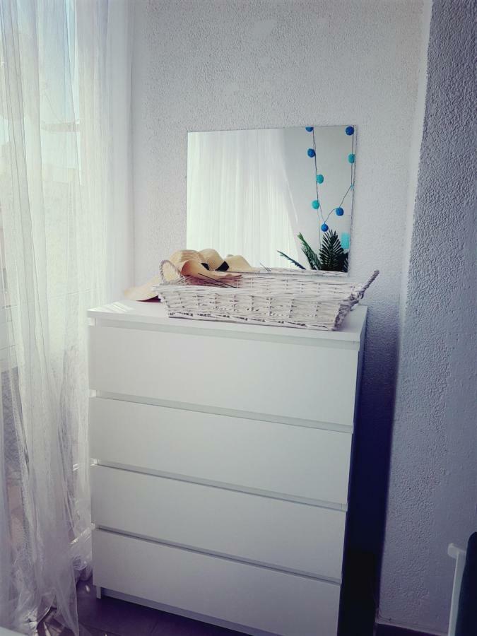 Cosy Studio Apartment In Torrevieja Ngoại thất bức ảnh