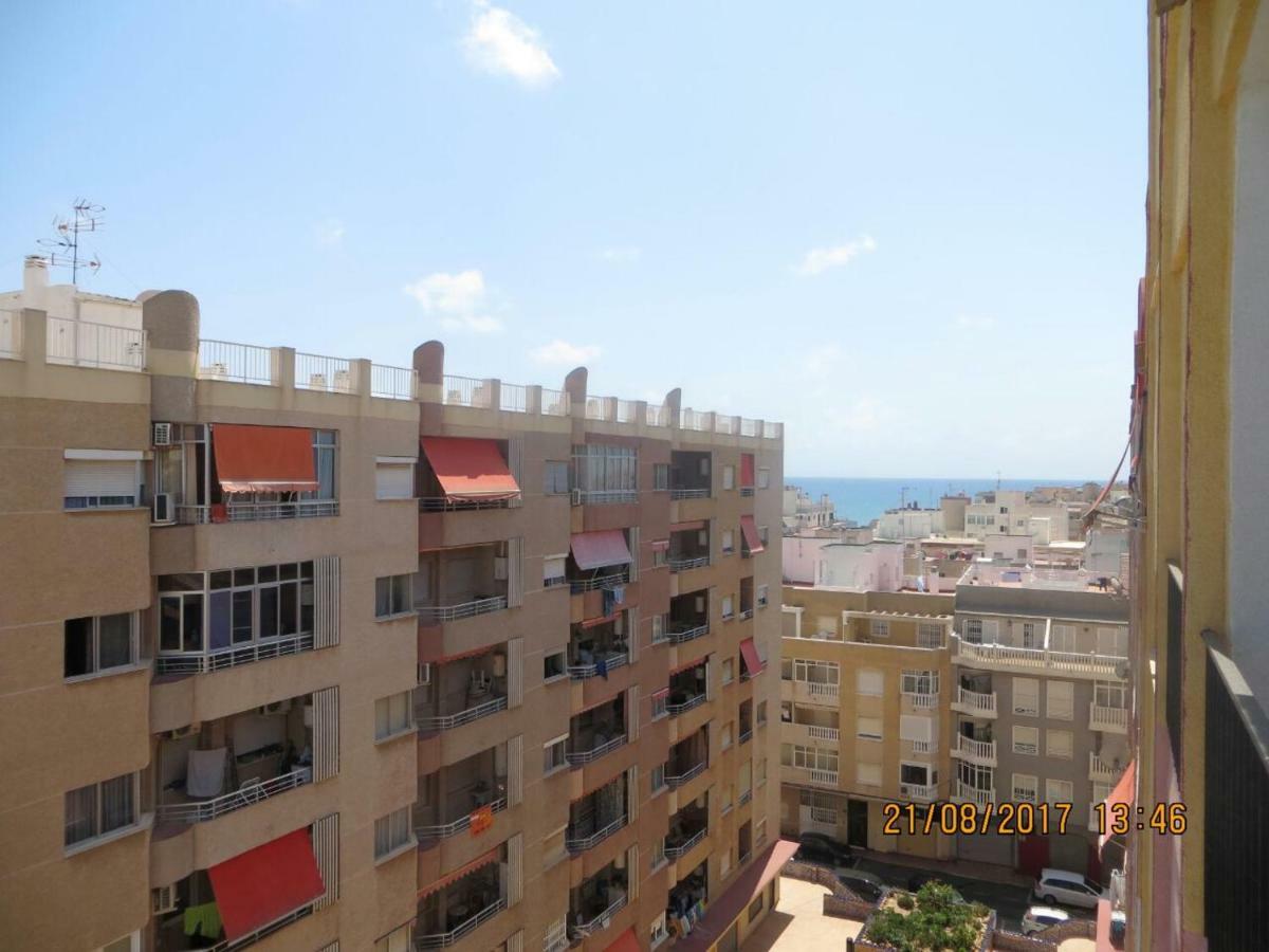 Cosy Studio Apartment In Torrevieja Ngoại thất bức ảnh